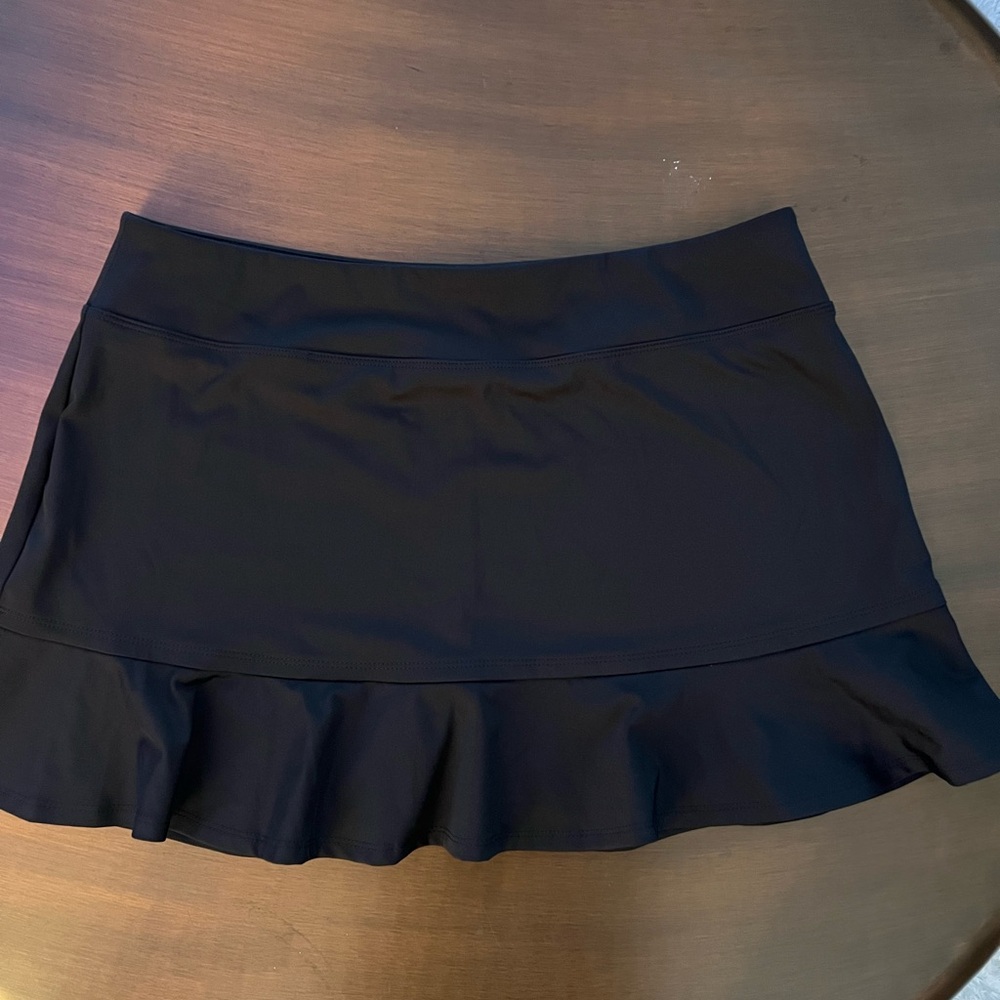 TOMMY BAHAMA Ladies Black Ruffled Skort XL